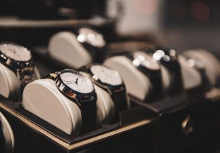 Using Third Party Authentication When Buying A Luxury Watch