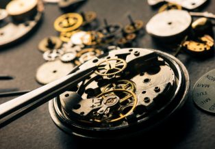 How Watch Movement Determines Price